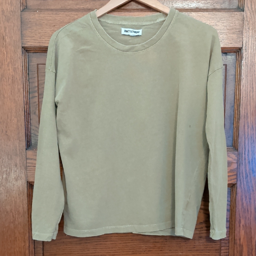 Women's Olive Long Sleeve Tee
